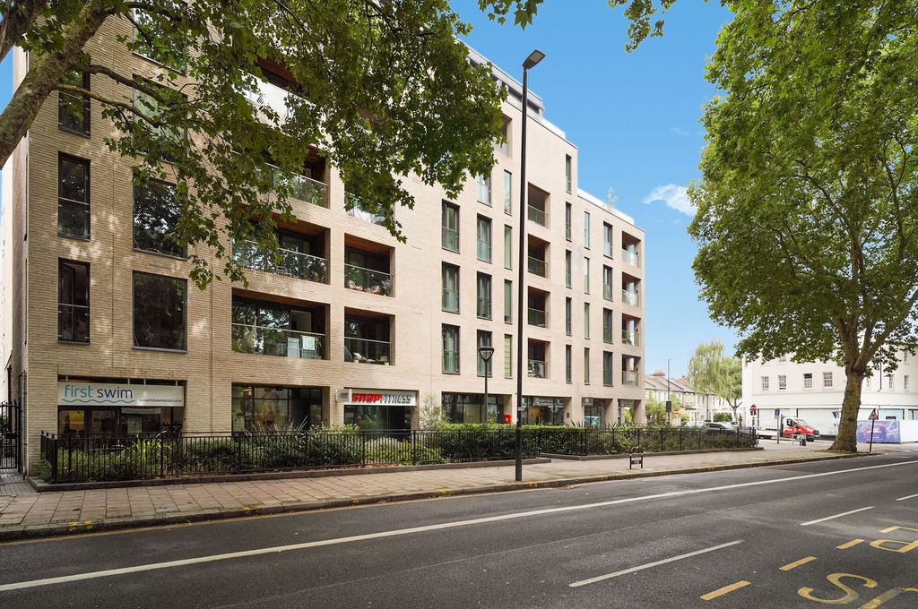 Property photo 1 of 12