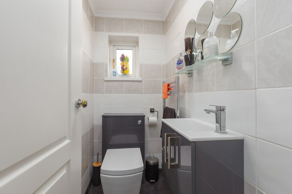 Additional image 12 of 2 bed bungalow for salePrinces Way, Fleetwood FY7