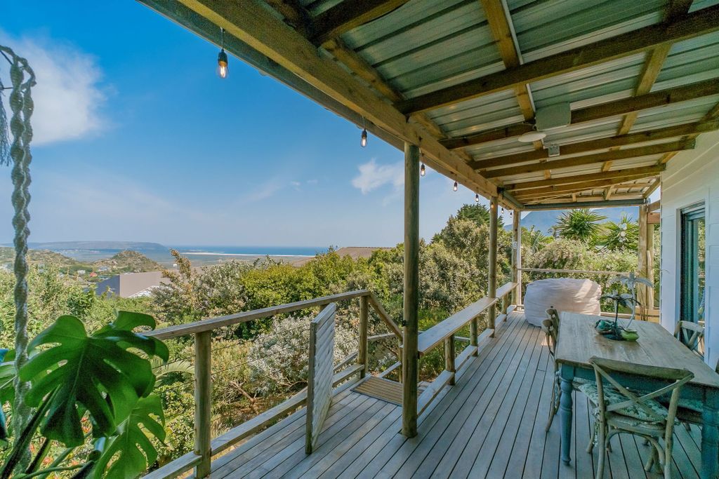 Property photo 2 of 43 Top Cottage Balcony Views