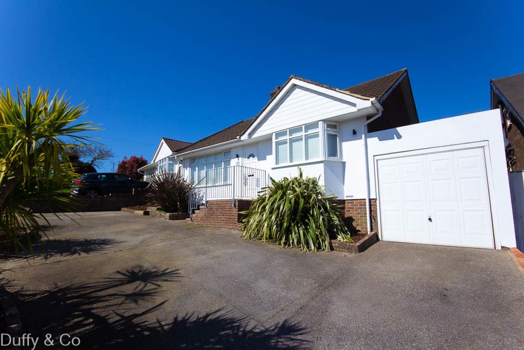 Property photo 1 of 34