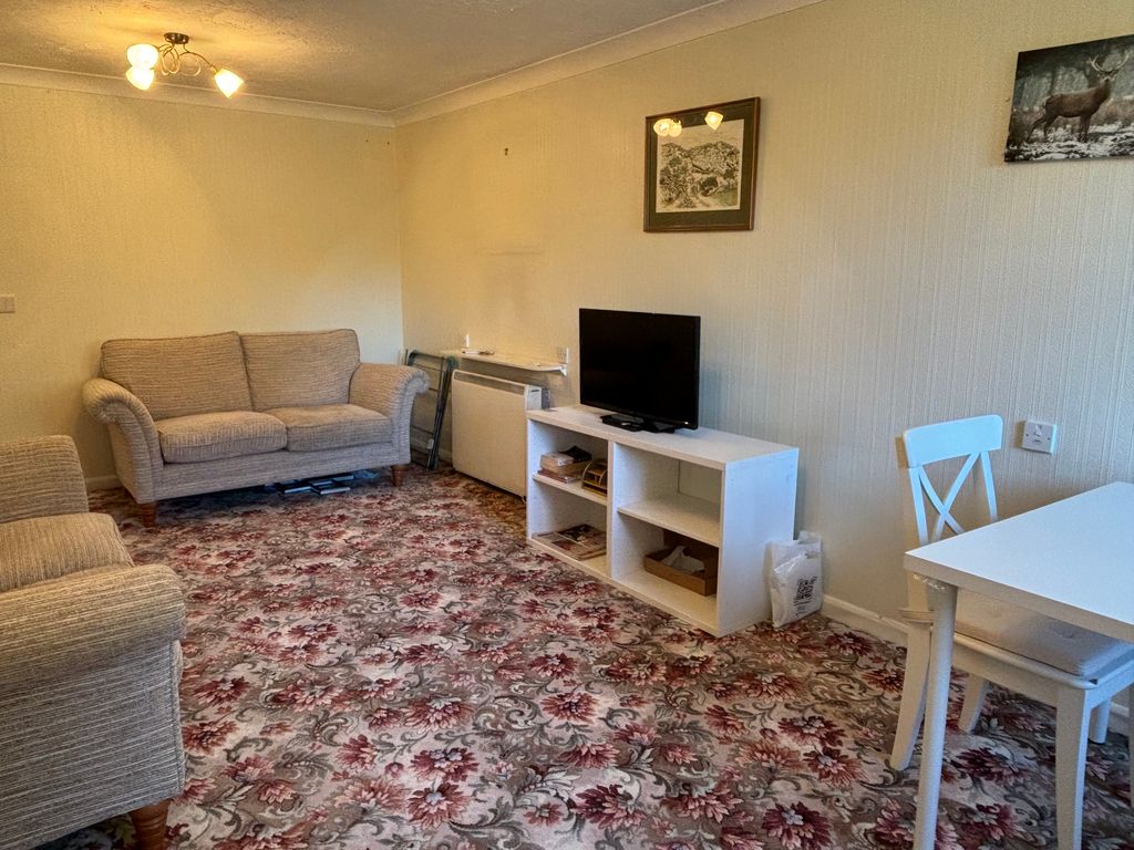 Property photo 3 of 6 Img_2553