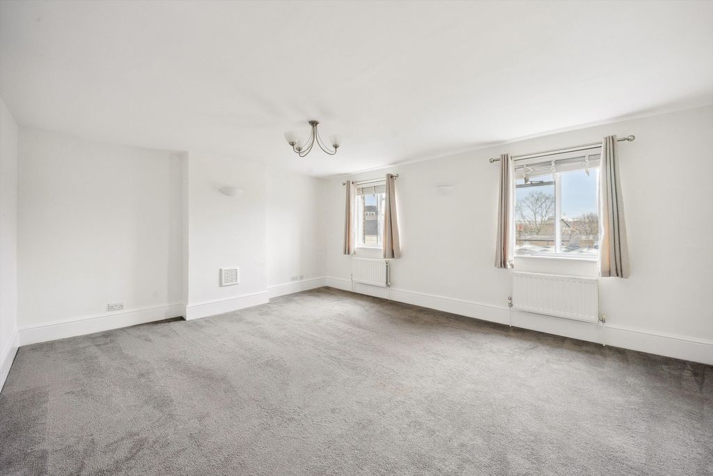 Property photo 1 of 15 Image