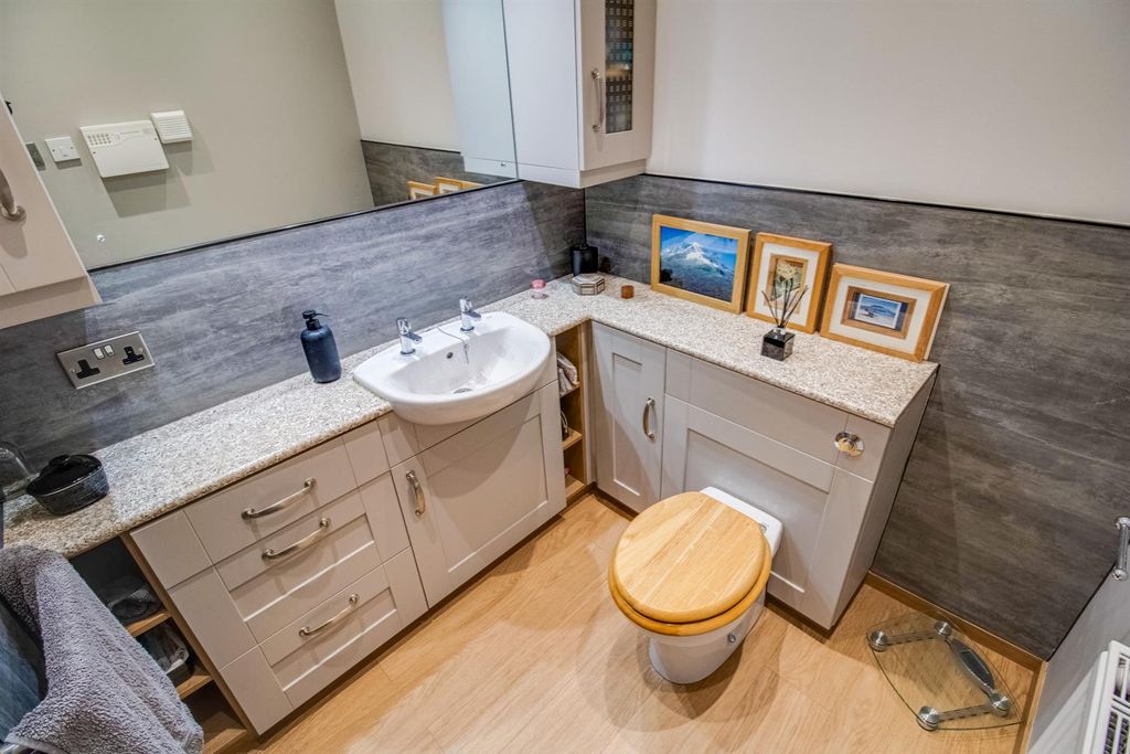 Additional image 11 of 4 bed detached house for saleDaleside, Dewsbury WF12