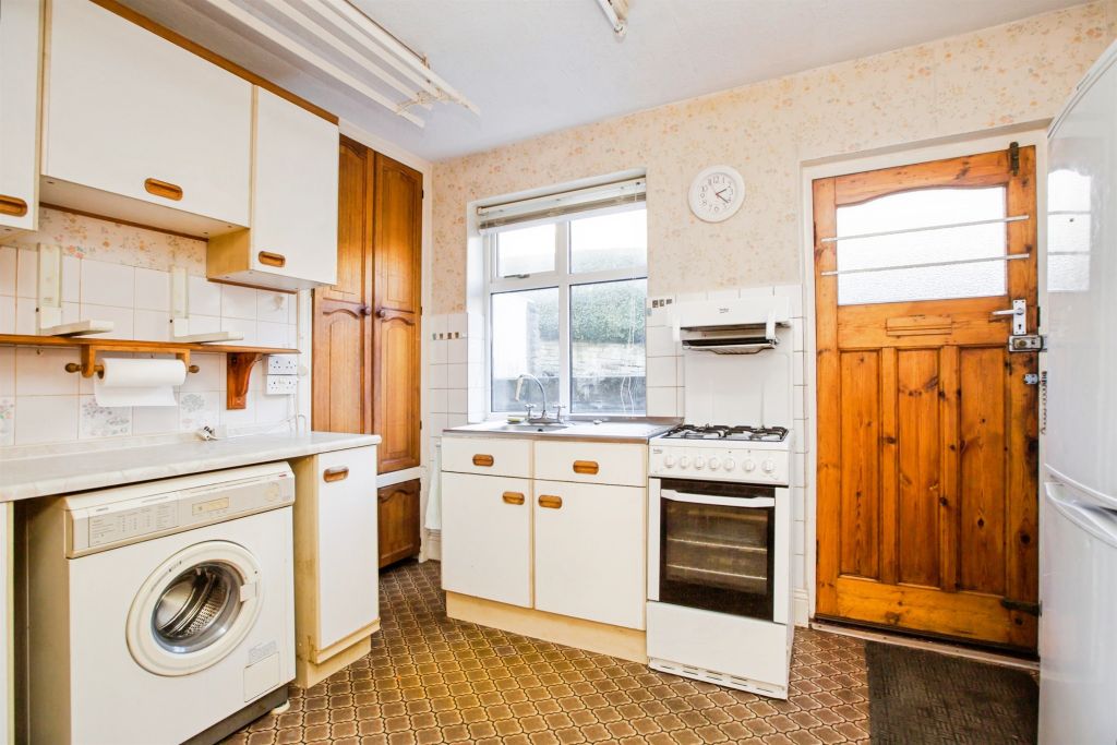 Property photo 3 of 21