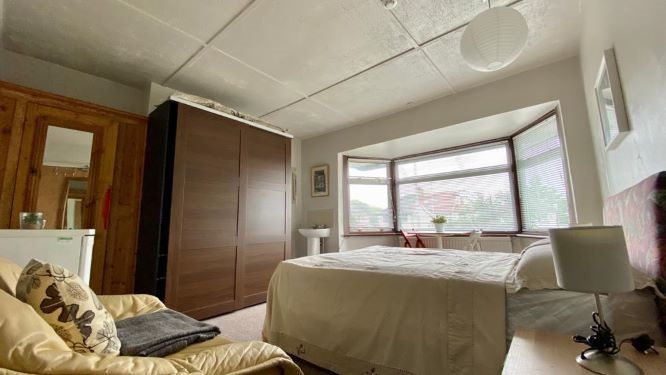 Property photo 1 of 3