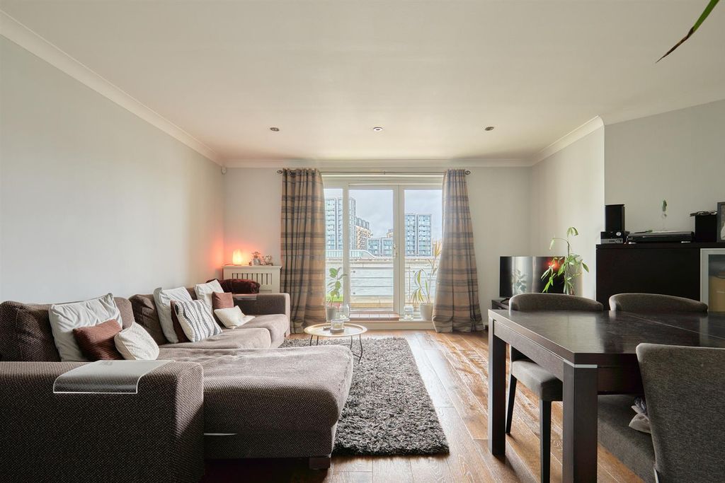 Property photo 3 of 26