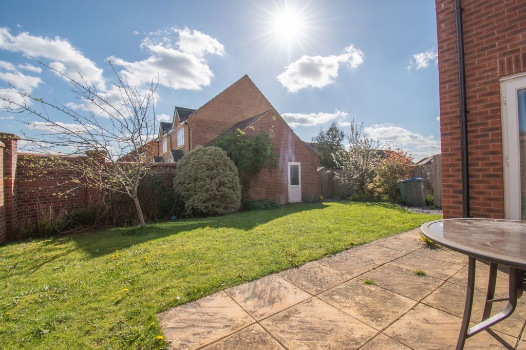 Property photo 3 of 19