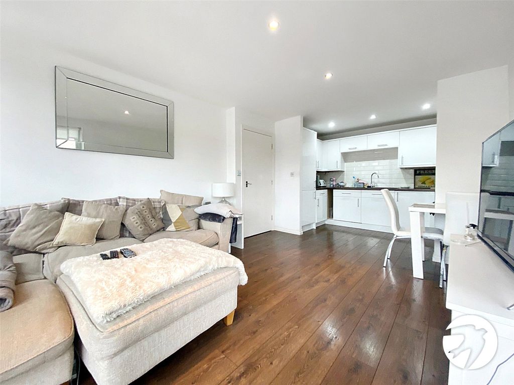 Property photo 1 of 8 Picture No. 02