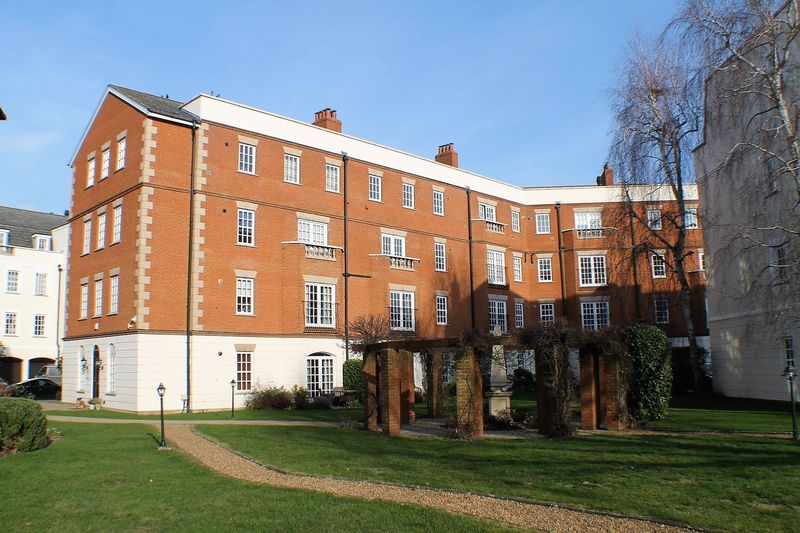 Property photo 1 of 10 Photo 7