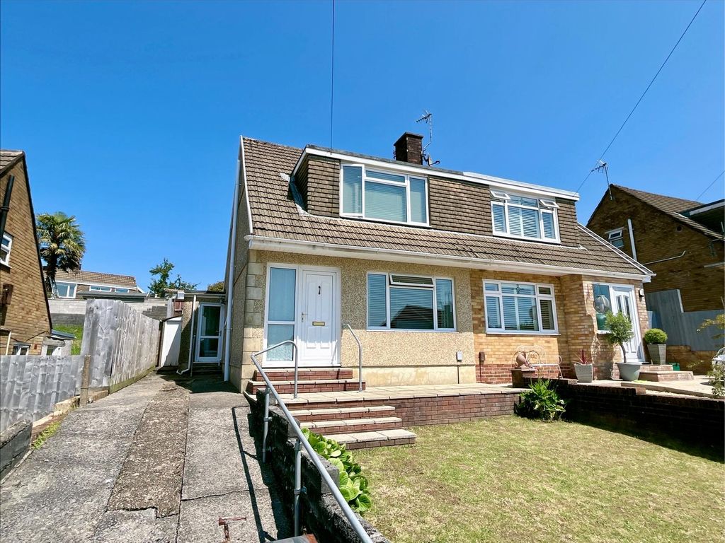 Property photo 1 of 20