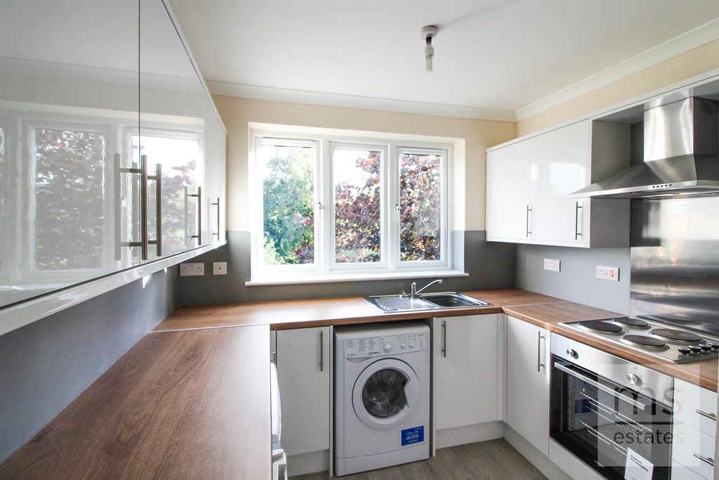 Property photo 1 of 6 Img_2652.Jpg