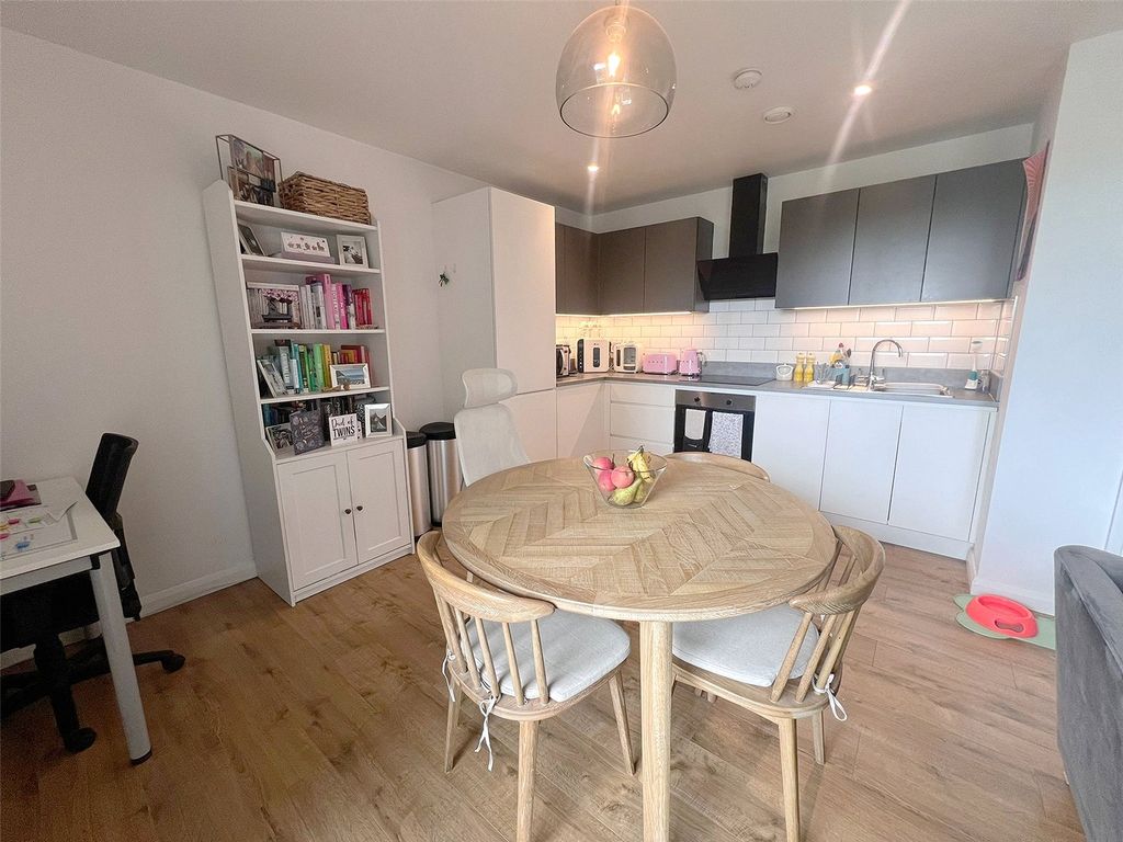 Property photo 2 of 9 2
