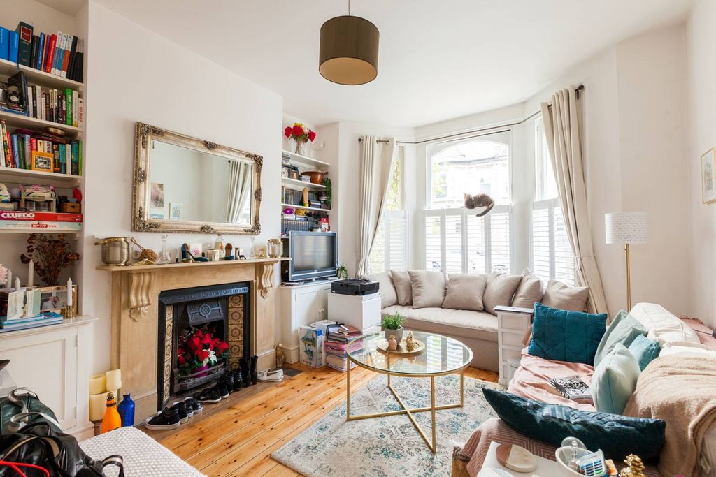 Property photo 1 of 6
