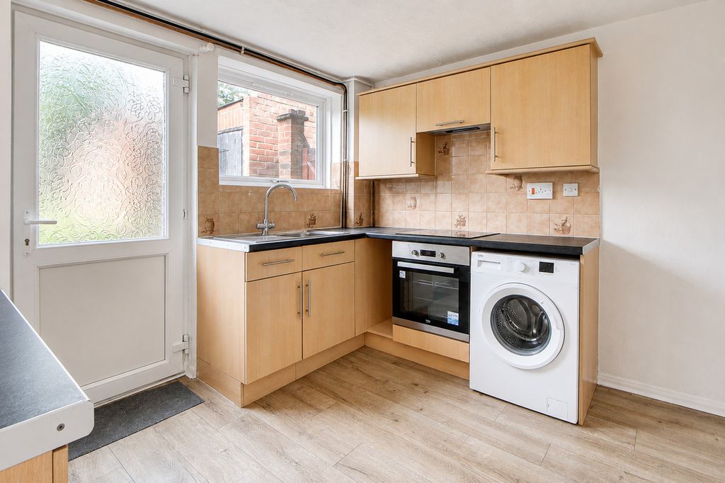 Property photo 3 of 16