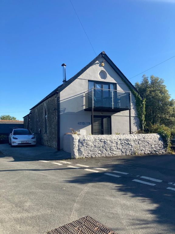 Property photo 2 of 19
