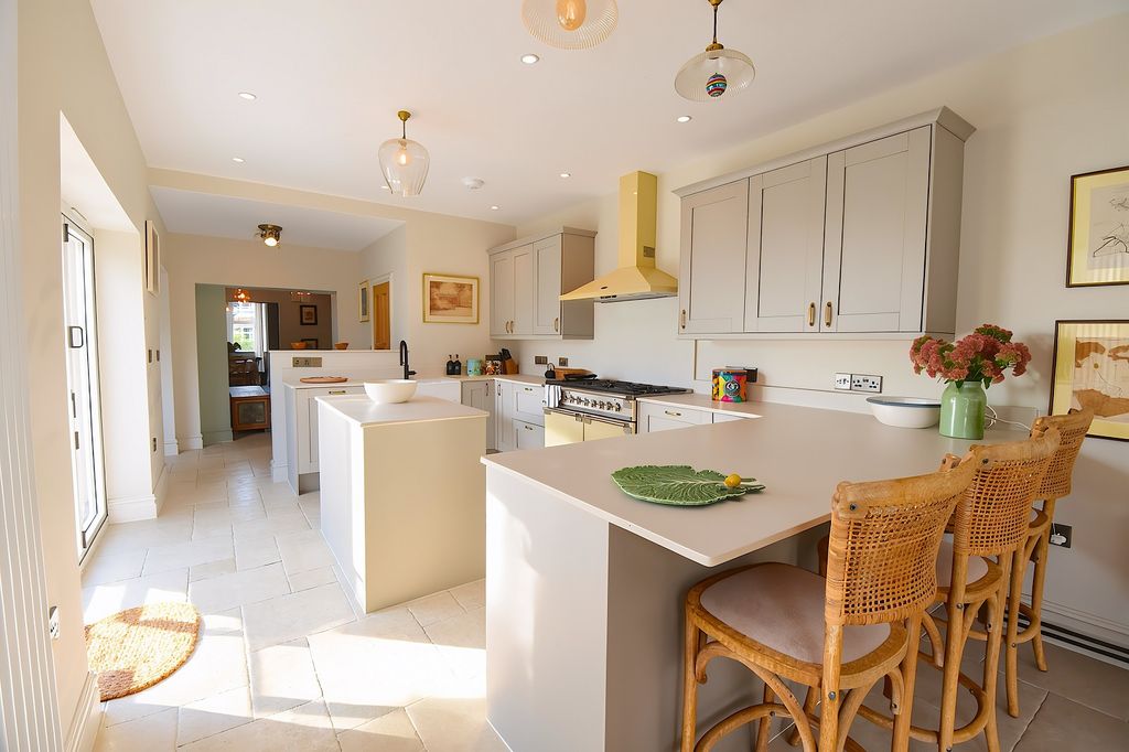 Property photo 2 of 23 Not Specified
