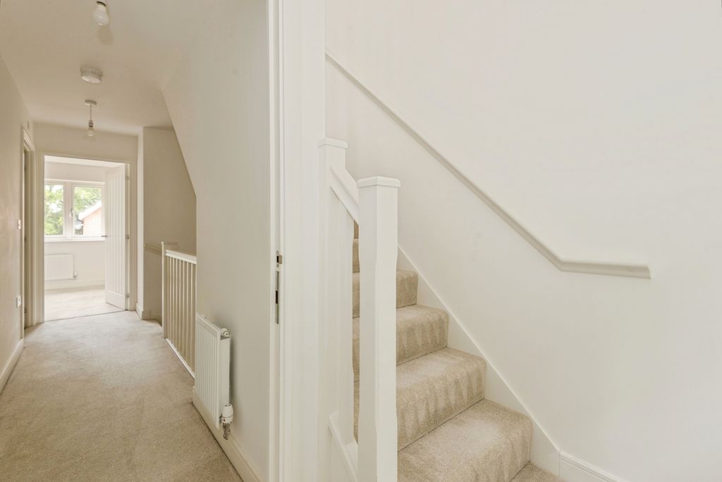 Property photo 3 of 13 Photo