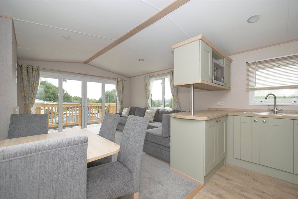 Property photo 2 of 14 Picture No. 03