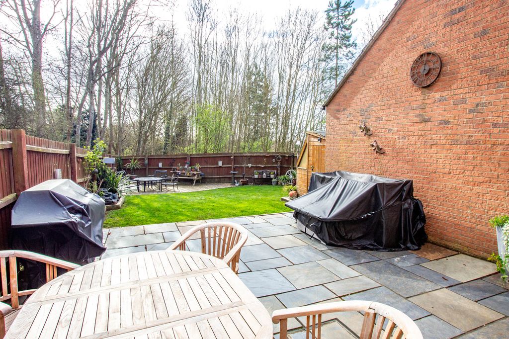 Property photo 2 of 19 Rear Garden