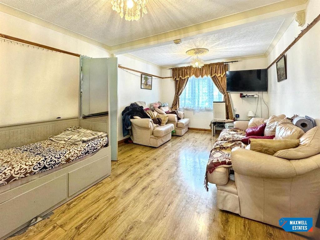 Property photo 2 of 17 Whatsapp Image 2026-05-12 At 12.08.10.Jpg