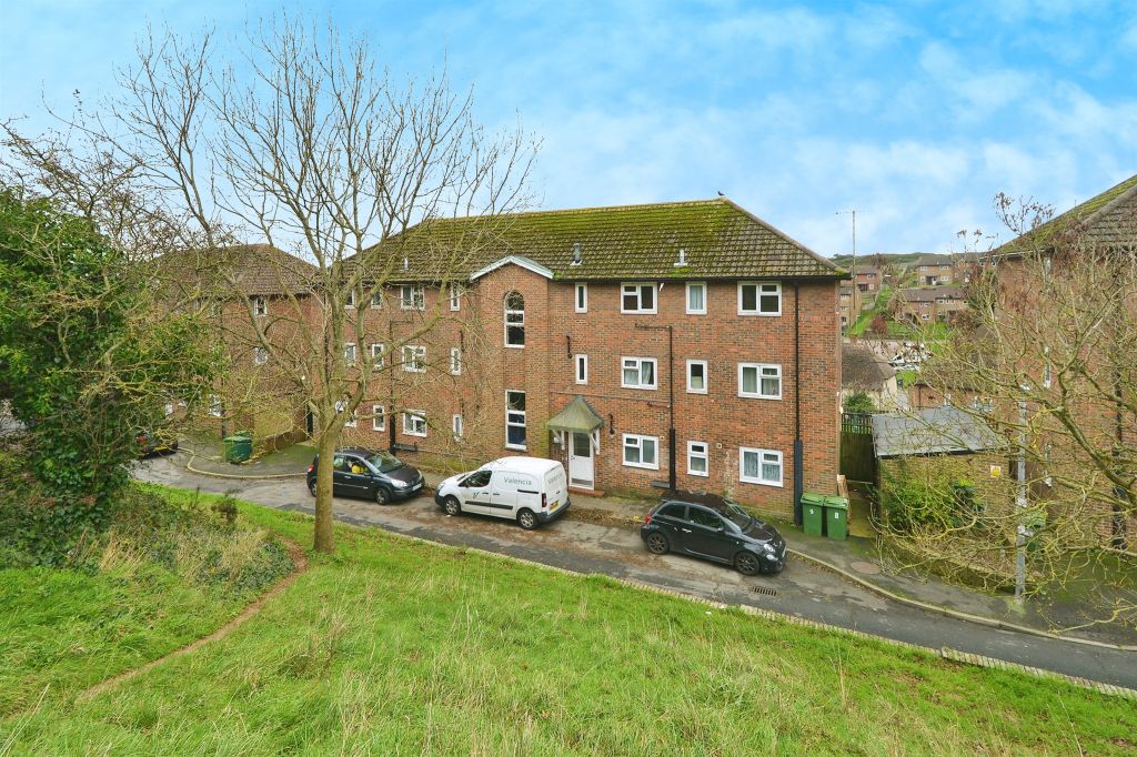 Property photo 1 of 14