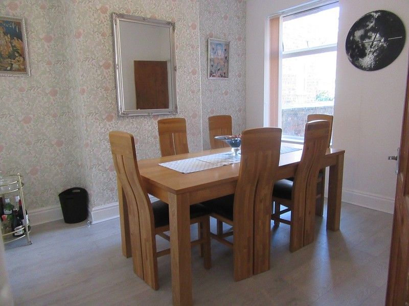 Property photo 3 of 11 Dining Room