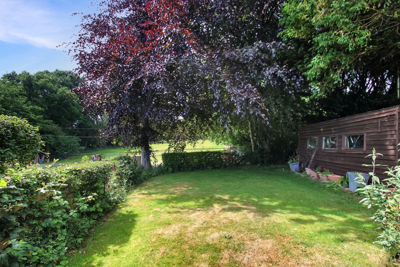 Property photo 3 of 35 Photo 33