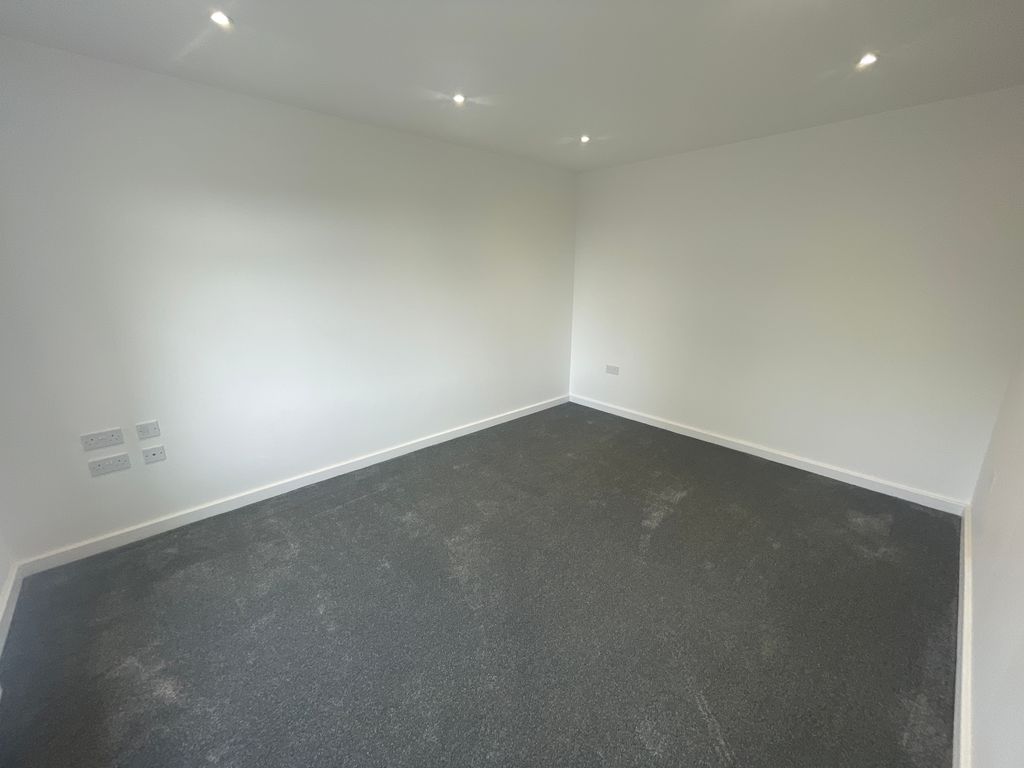 Additional image 6 of 4 bed detached house to rentThe Berridges, Lutterworth Road, Leicester LE8