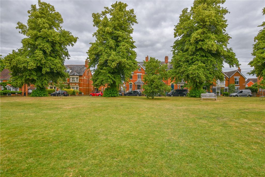 Property photo 2 of 17 Picture No. 19