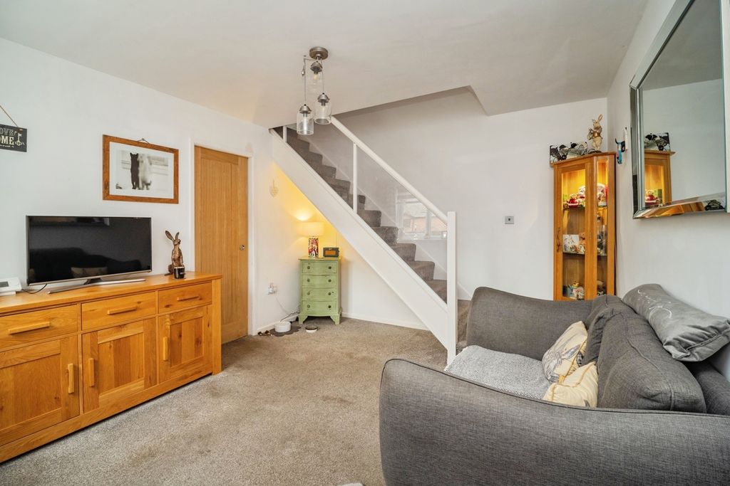 Property photo 3 of 17 Photo