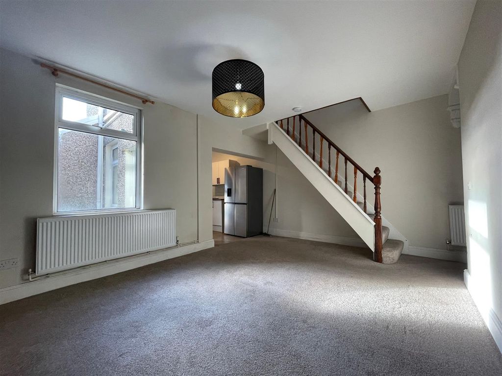 Property photo 2 of 17 47 2.Jpg