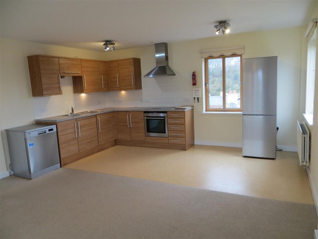 Property photo 2 of 9 Kitchen/Diner