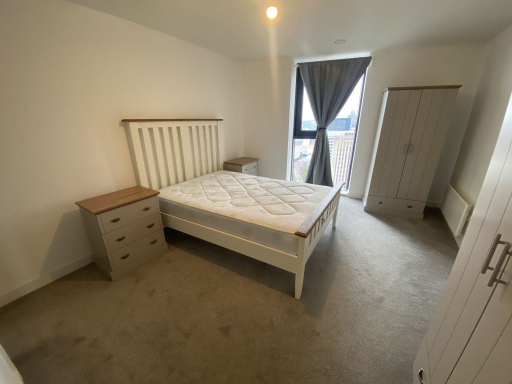 Property photo 3 of 12