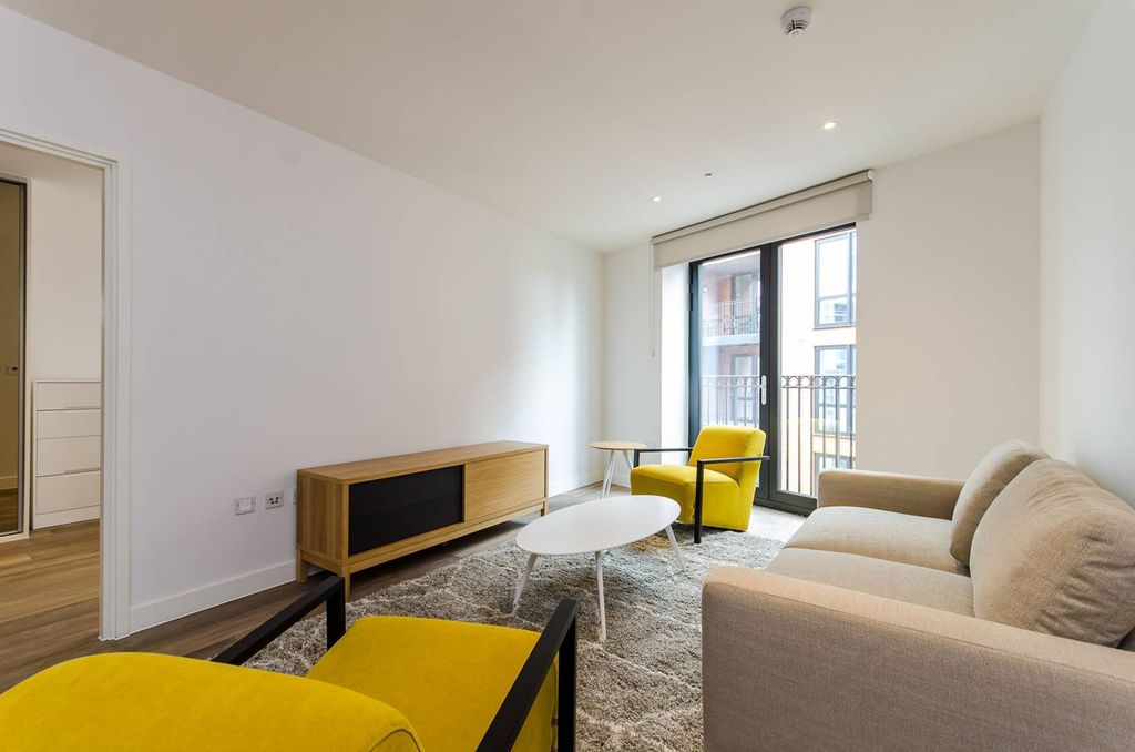 Property photo 3 of 22