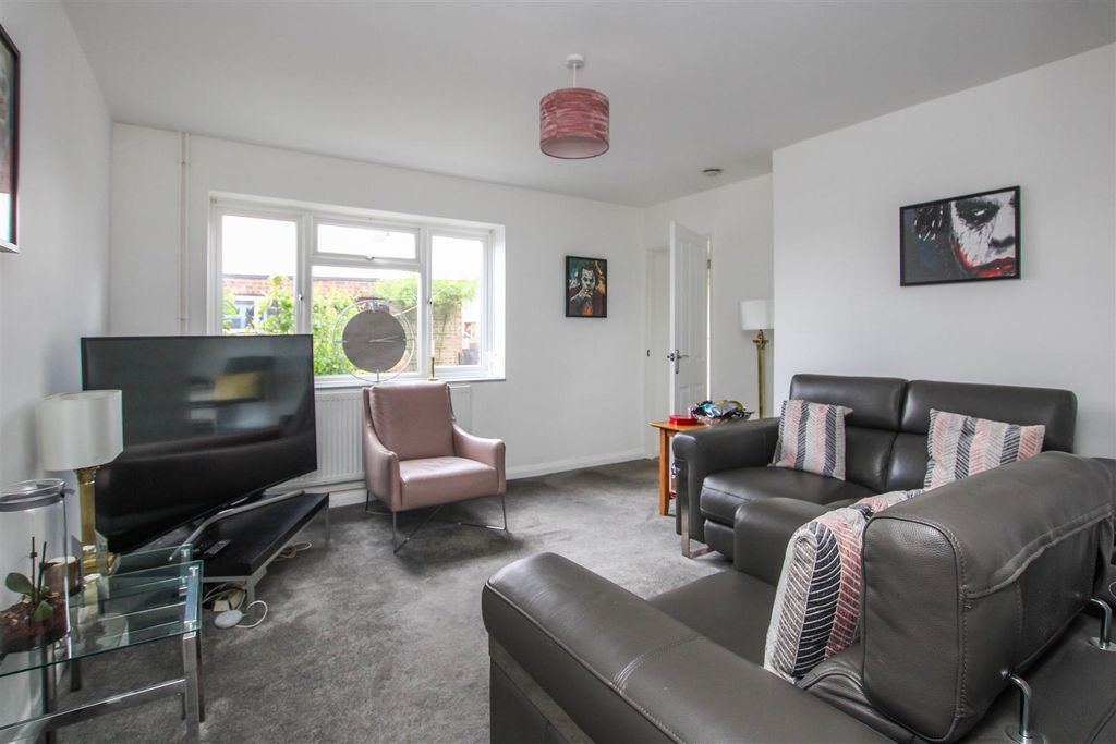 Property photo 3 of 12 Img_5170.Jpg