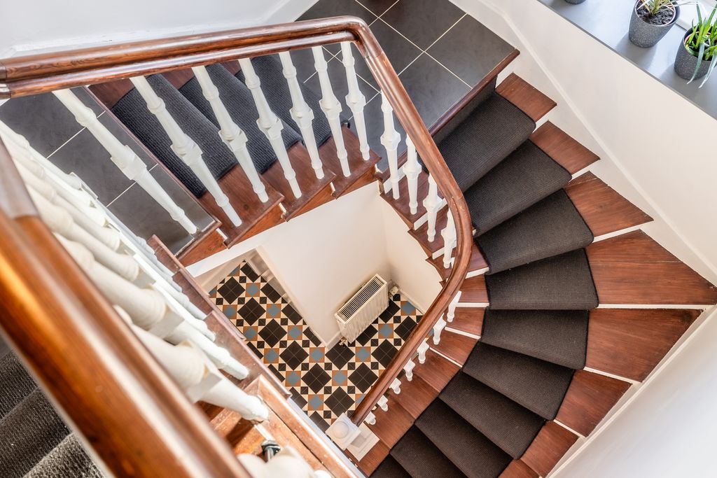 Property photo 3 of 19 Property Image 3