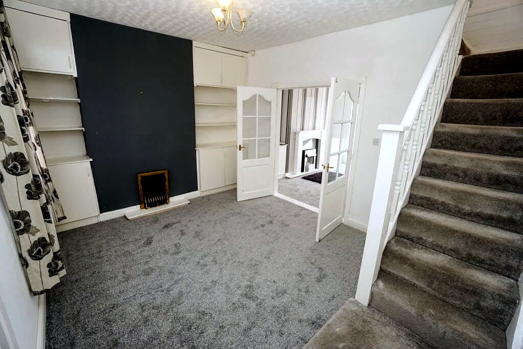 Property photo 3 of 8
