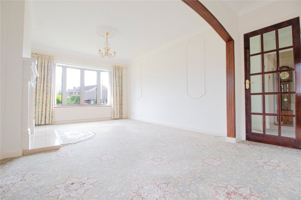 Property photo 2 of 18 Picture No. 10