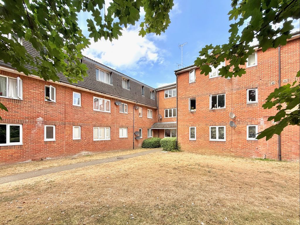 Property photo 1 of 9 External