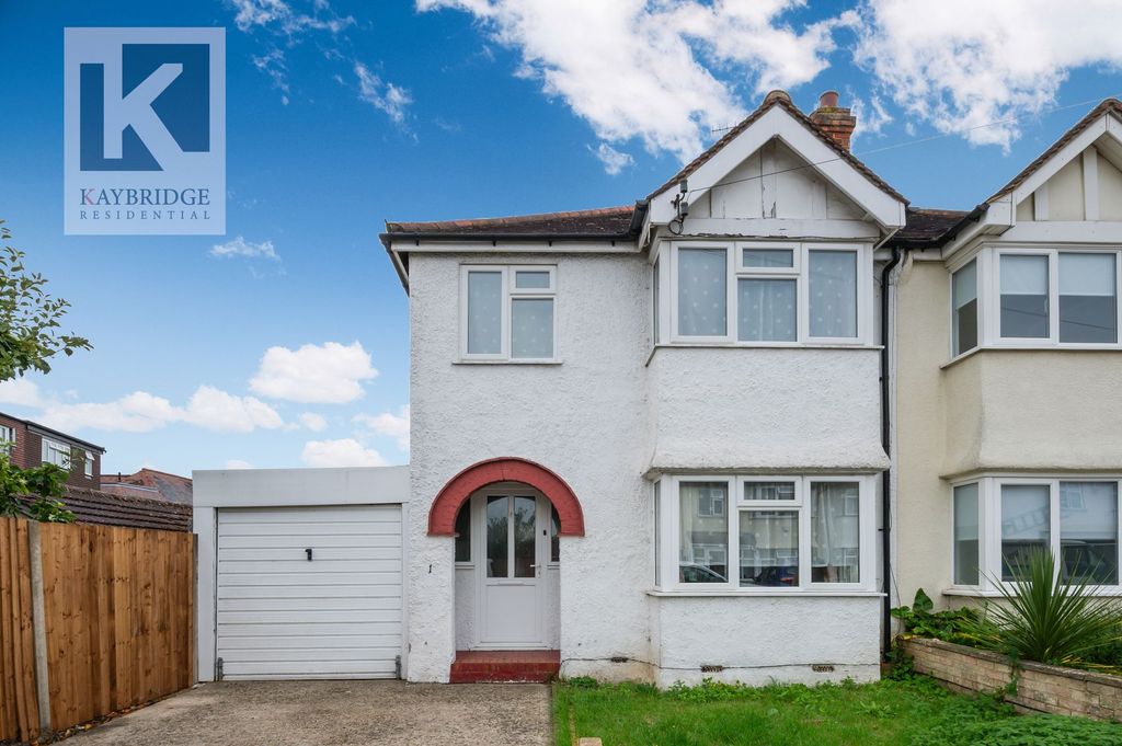 Property photo 1 of 14 Sutton