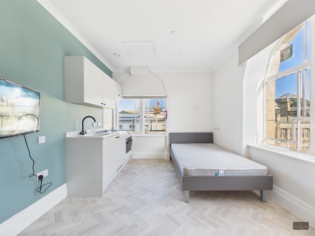 Property photo 1 of 13 Cam02887G0-Pr0623-Still002 (1).Jpg