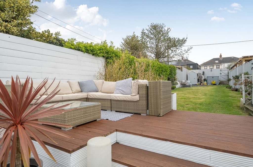 Property photo 2 of 31 1428730-22-69c175...
