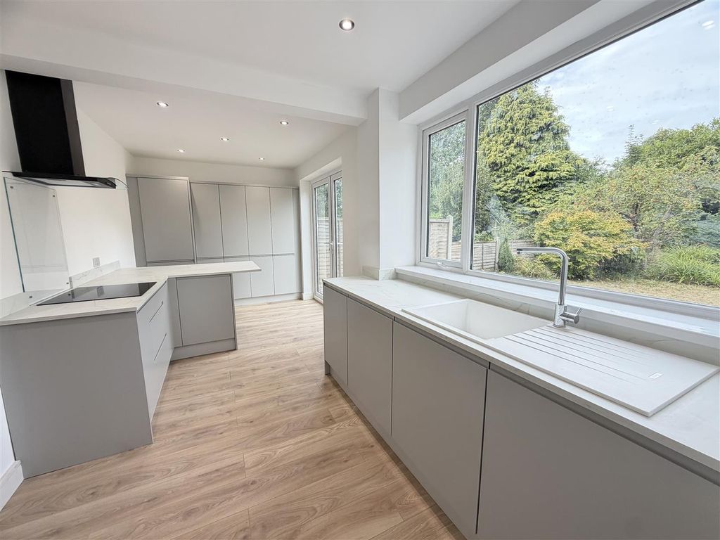 Property photo 2 of 36 Breakfast Kitchen