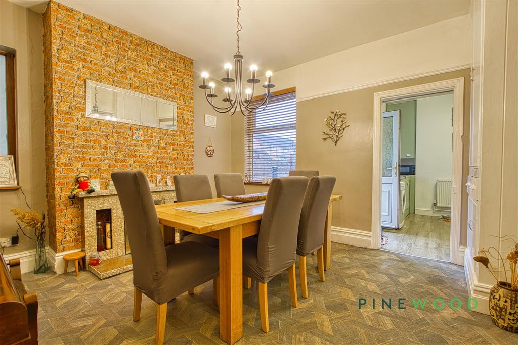 Property photo 3 of 22 Dining Room