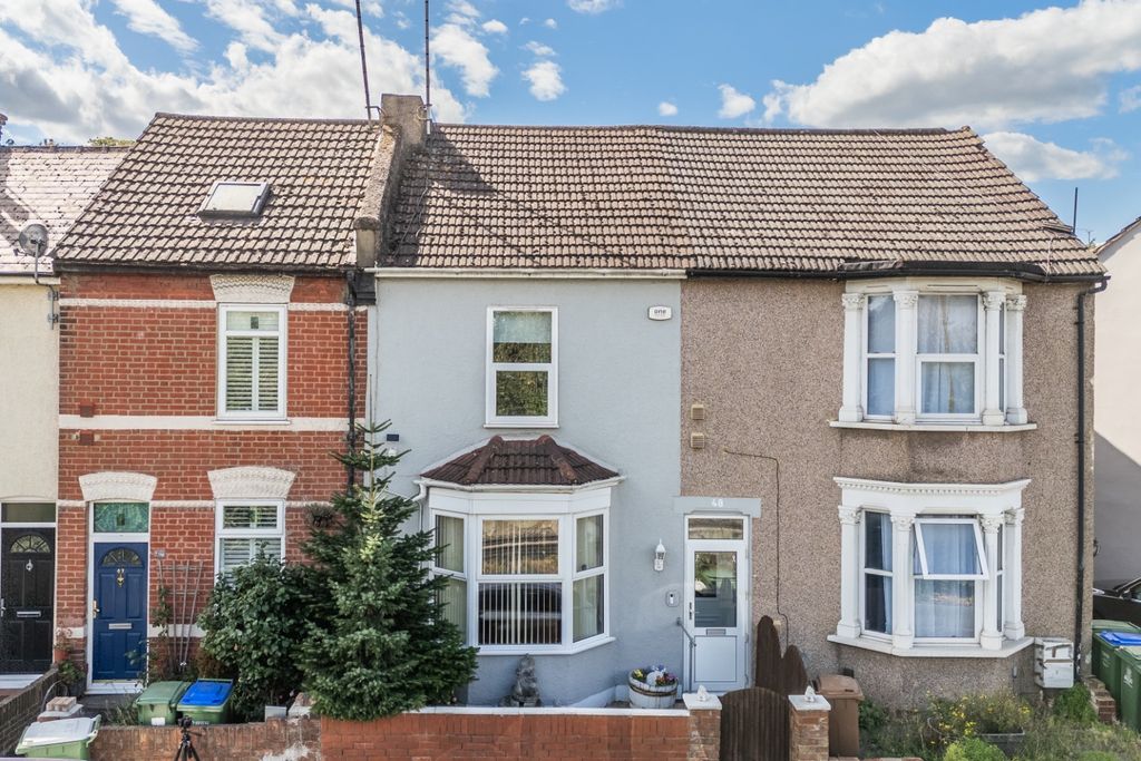 Property photo 2 of 33 4005272