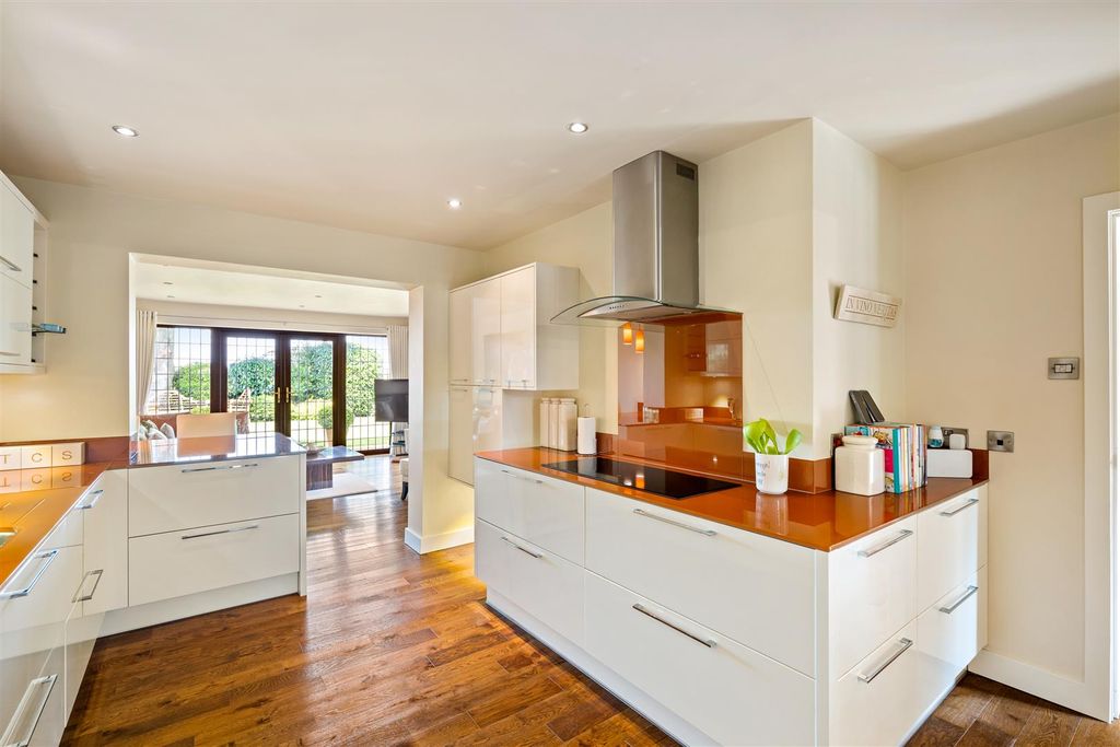 Property photo 2 of 41 35.Jpg