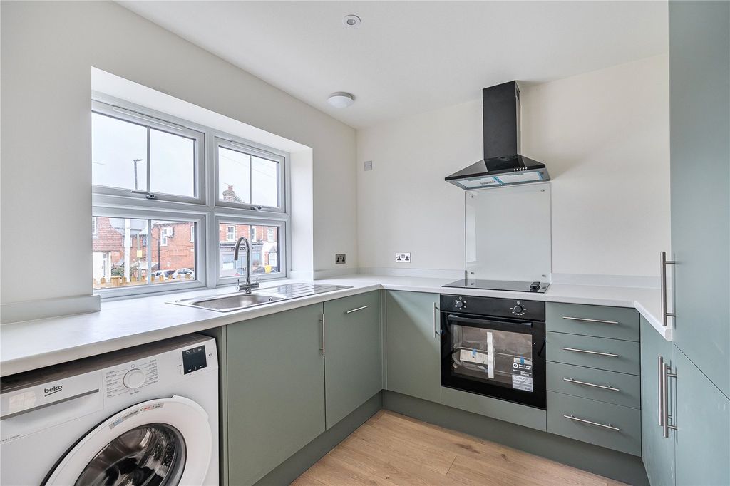 Property photo 3 of 15 Picture No. 16