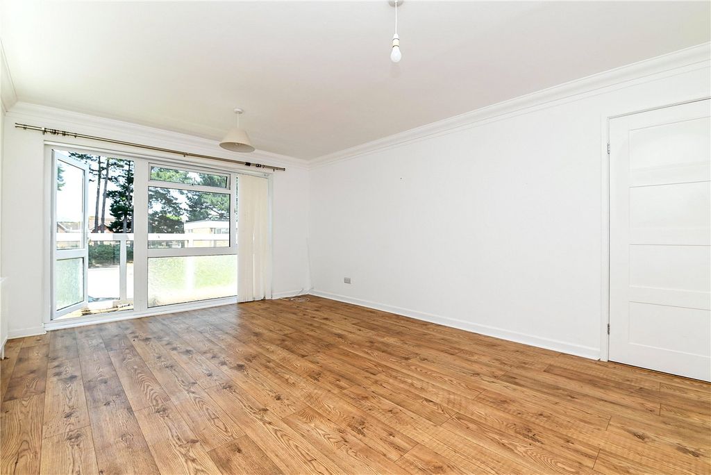 Property photo 2 of 15 Picture No. 02
