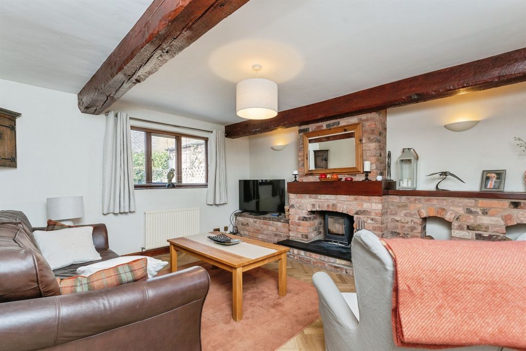 Property photo 2 of 24