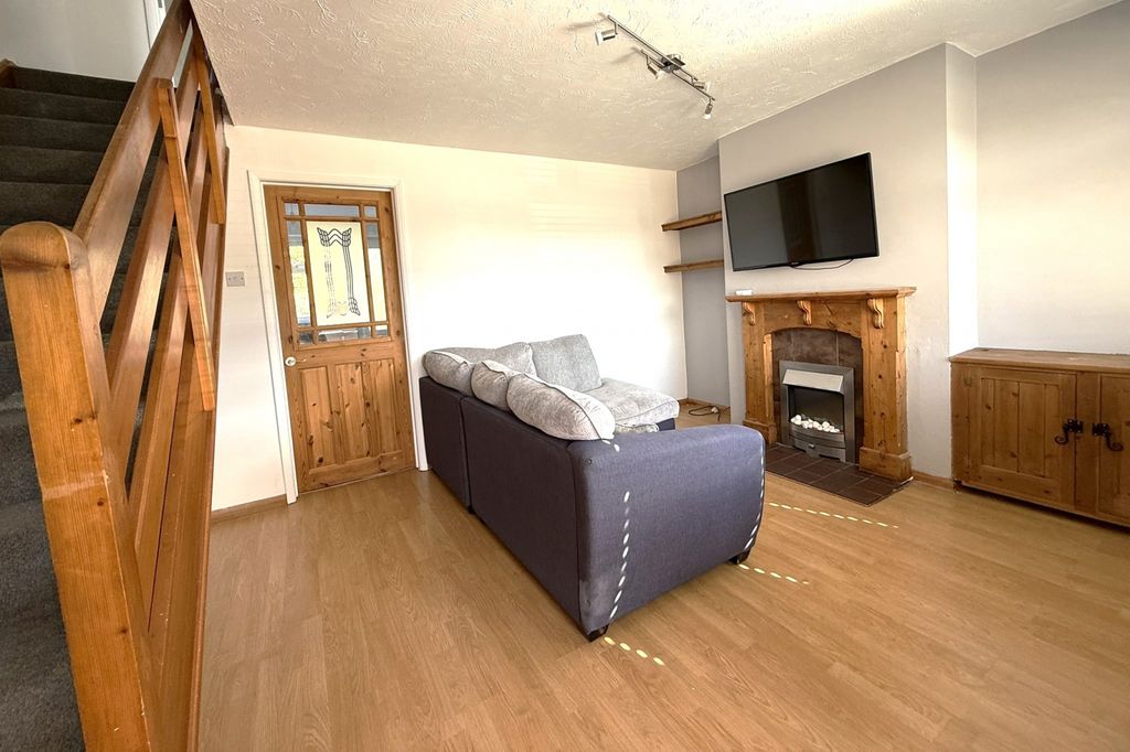 Property photo 2 of 9 Gallery